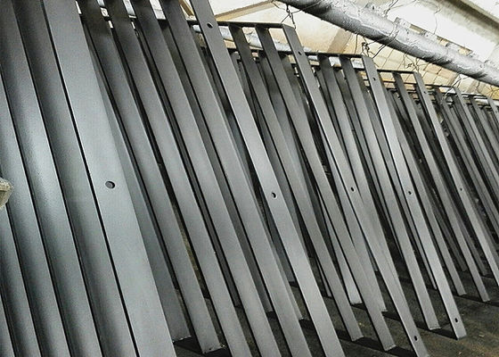 Изготовление загородки международного аэропорта стальное, Семи изготовление тяжелого метала лоска